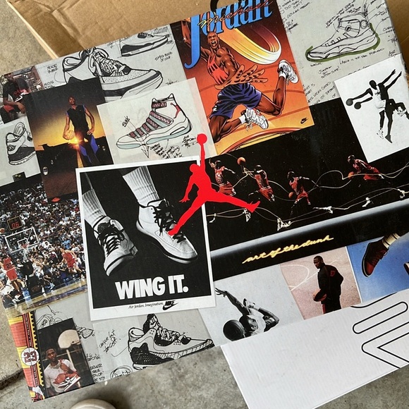 Like brand New!!! Wore them twice in the winter- water marktoe Suede but FIRE 🔥 - Picture 7 of 7